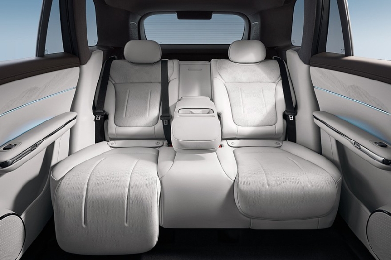 На российском рынке стартовали продажи кроссовера GAC S7, цены известны