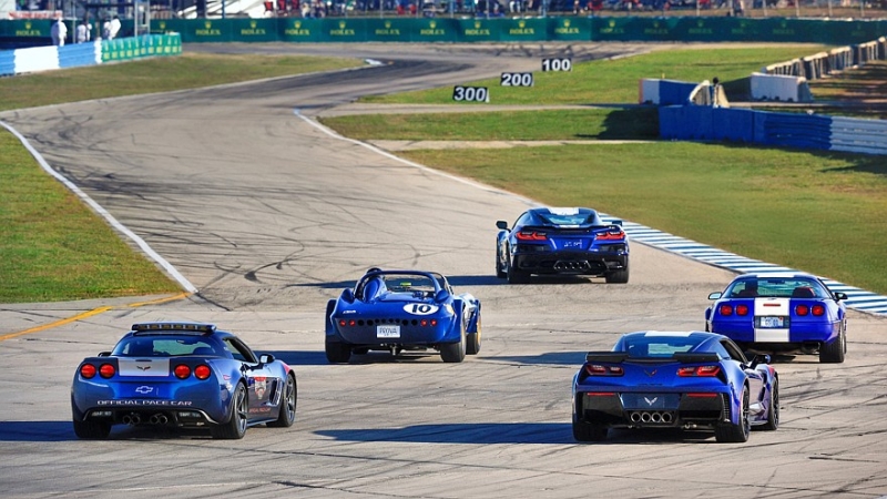 Новый Chevrolet Corvette Grand Sport с новым V8 показался на первых фотографиях