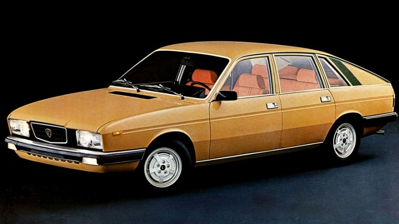 Новый флагманский кроссовер Lancia Gamma: первые изображения