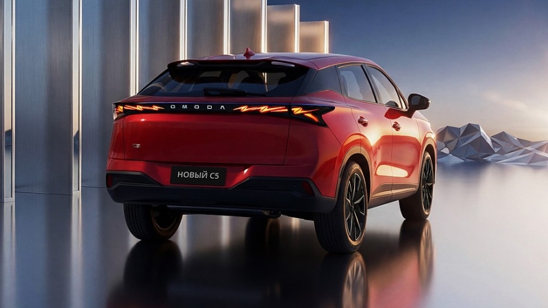 Новый кроссовер Omoda C5 для российского рынка: цены и комплектации