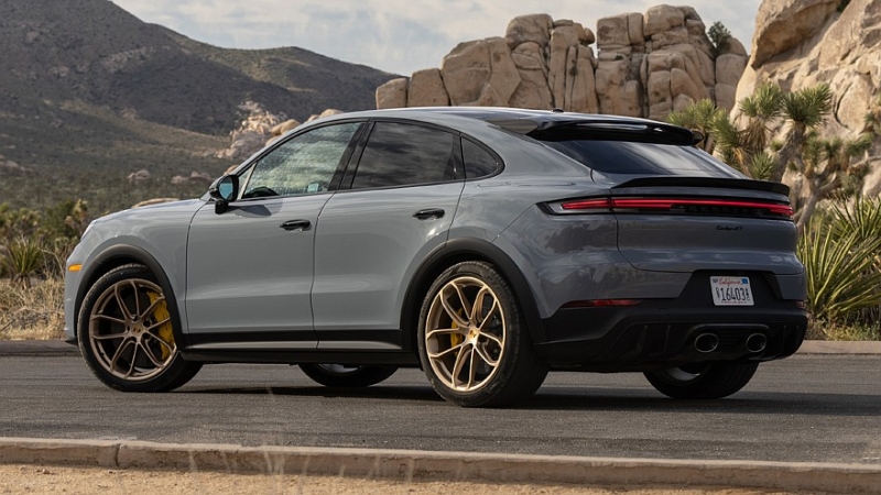 Новый Porsche Cayenne Coupe Turbo GT: первые изображения