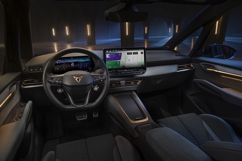 Обновлён хэтчбек Cupra Born: фирменный «нос», физические кнопки на руле, больше запас хода