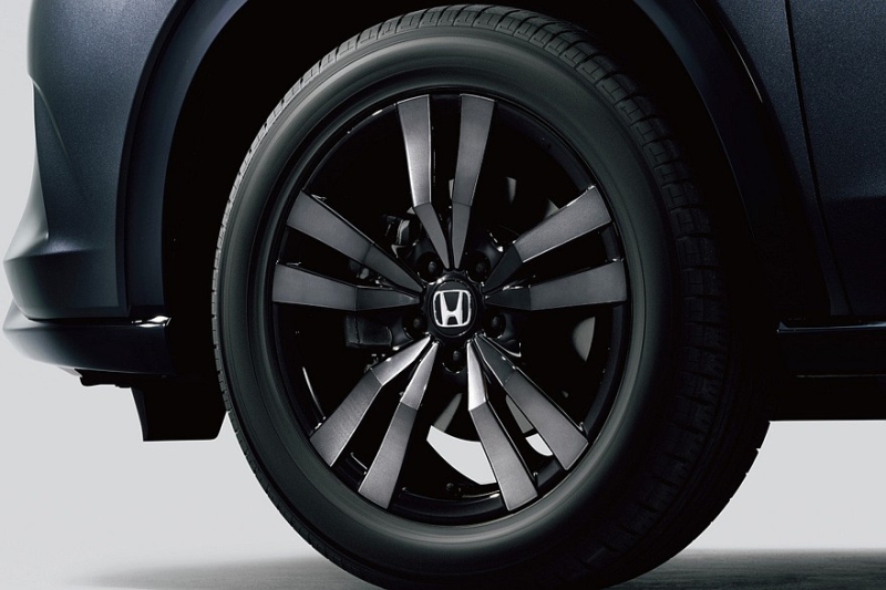 Обновлённый кроссовер Honda ZR-V стартует в Японии с урезанной гаммой и подросшими ценами