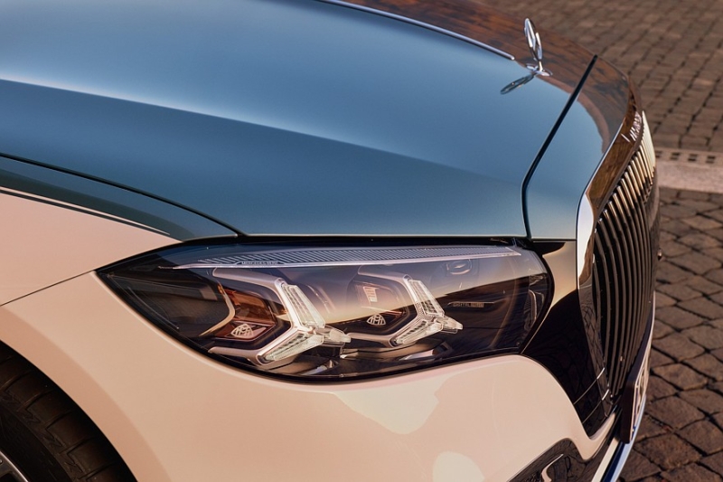 Обновлённый Mercedes-Maybach S-Class: в Европе без V12, решётка крупнее, подсветка богаче