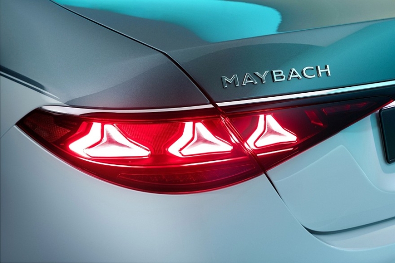Обновлённый Mercedes-Maybach S-Class: в Европе без V12, решётка крупнее, подсветка богаче