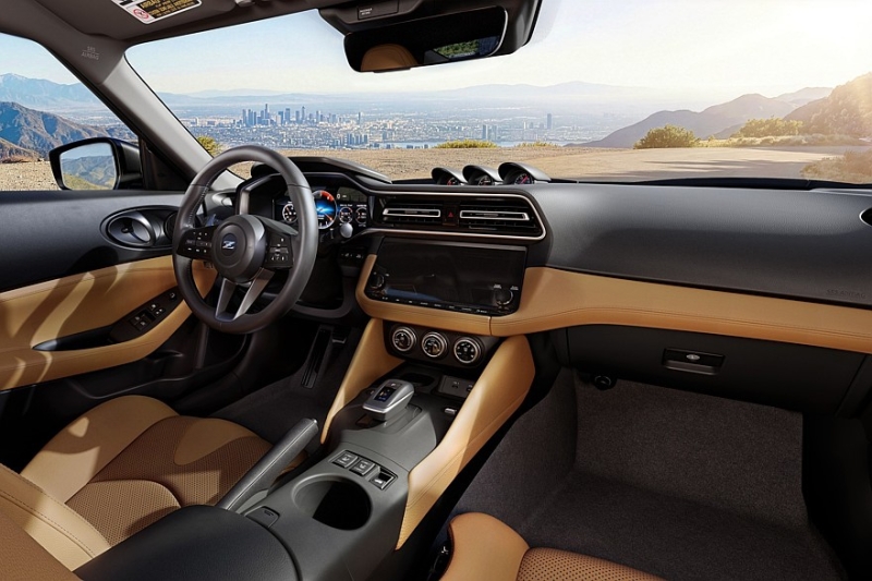 Обновлённый Nissan Z: ретро-передок в &laquo;базе&raquo;, версия Nismo с МКП и тормозами от GT-R