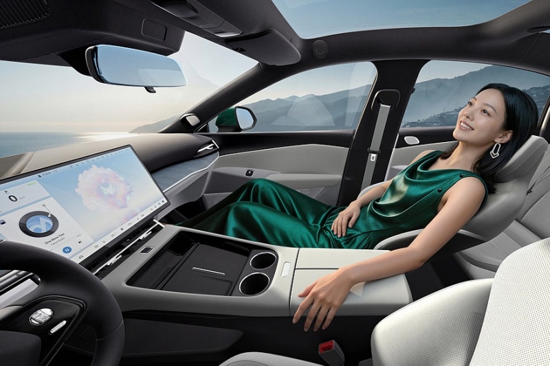 Обновлённый седан Arcfox Alpha S5 от BAIC: версий – больше, цены – ниже