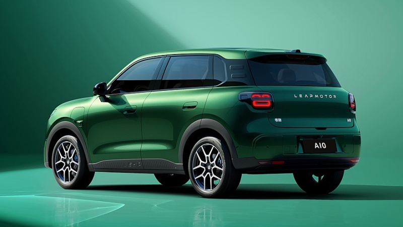 Очень дешёвый, но не бедный кроссовер Leapmotor A10 выходит на рынок