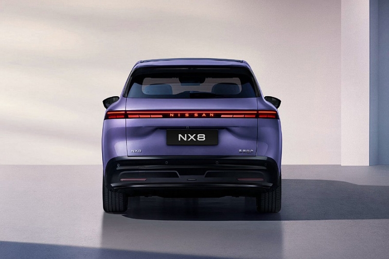 Старт продаж Nissan NX8 уже близко: показан интерьер