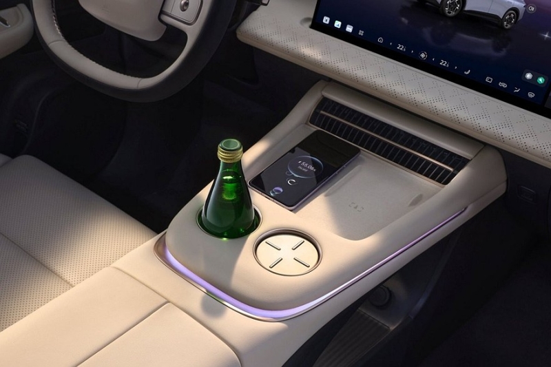 Старт продаж Nissan NX8 уже близко: показан интерьер