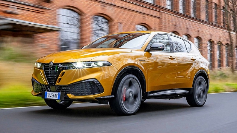 Страсти вокруг Alfa Romeo: продажи в 2025 году выросли, но оптимизма пока мало