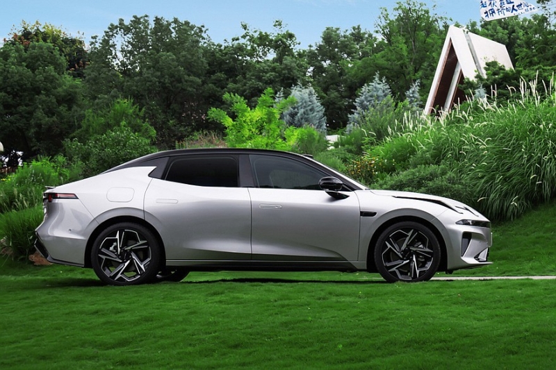 Lynk & Co тоже в тренде: анонсирован универсал 07GT