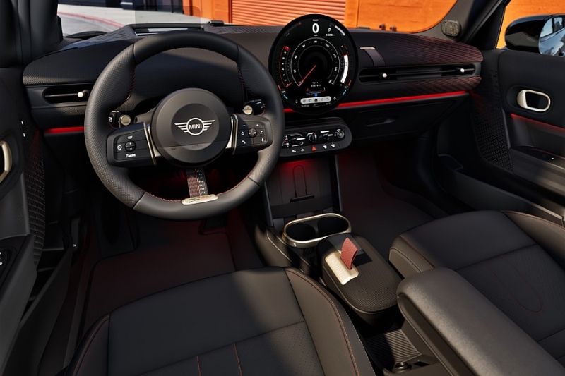 Mini Cooper S обзавёлся особенной версией Red Line Edition