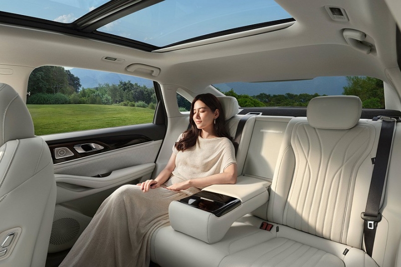 Представлен седан Geely Galaxy Starshine 7: недорого, богато, есть полный привод