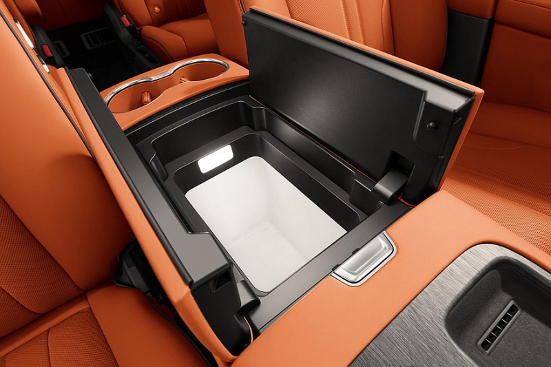 Роскошный кроссовер Wey V9X доступен к заказу: полный привод уже в базе и два варианта длины