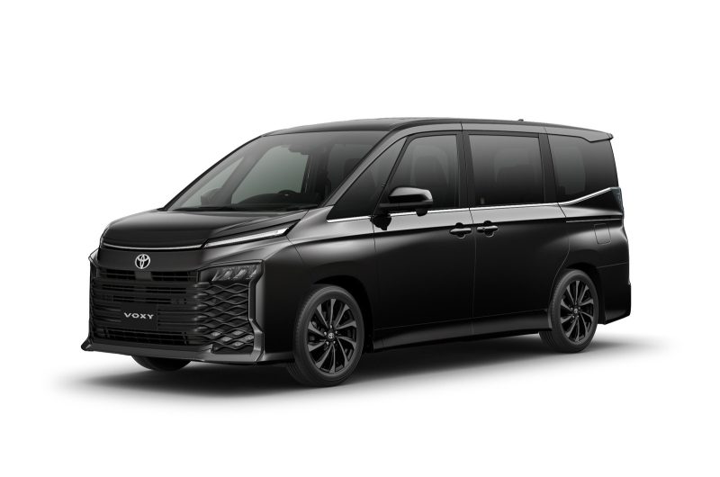 Toyota обновила минивэны Noah и Voxy: иная головная оптика и подросшая цифровая приборка