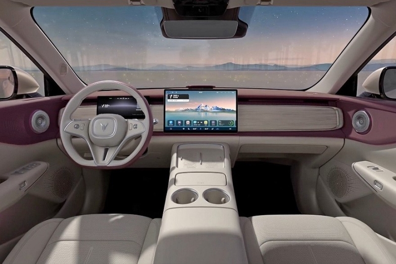 «Бюджетный» кроссовер Voyah Courage показал новый интерьер