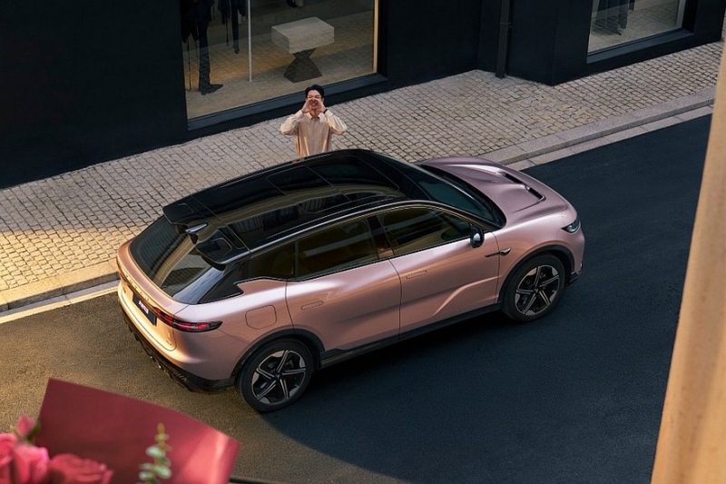 «Бюджетный» кроссовер Voyah Courage показал новый интерьер