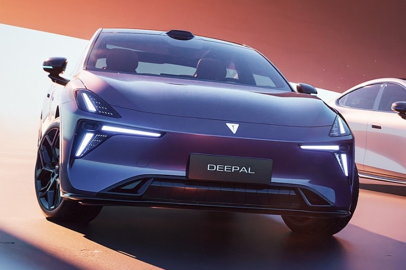 Changan готовит к премьере седан Deepal L06 в новом стиле