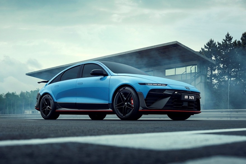 Долгожданный спортседан Hyundai Ioniq 6 N оказался бесконечно далёк от Xiaomi SU7 Ultra