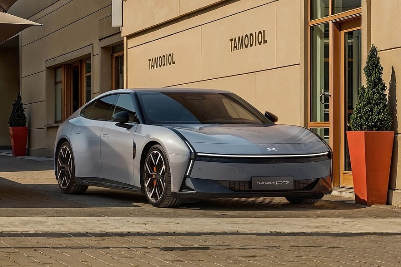 Эффектный лифтбек Xpeng P7 вызвал ажиотажный спрос после премьеры