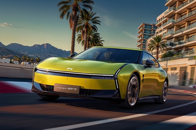 Эффектный лифтбек Xpeng P7 вызвал ажиотажный спрос после премьеры