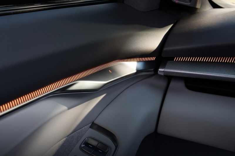 Эффектный лифтбек Xpeng P7 вызвал ажиотажный спрос после премьеры