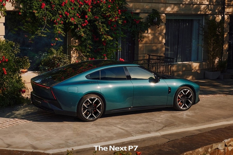 Эффектный Xpeng P7 нового поколения готов к премьере: лифтбек вместо седана