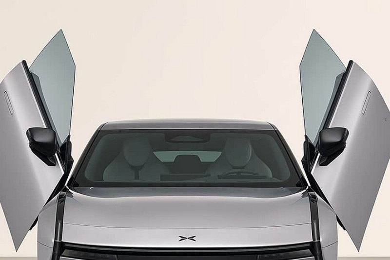 Эффектный Xpeng P7 нового поколения готов к премьере: лифтбек вместо седана
