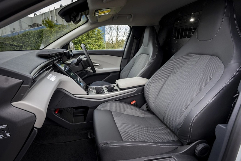 Европейский кроссовер Ford Explorer превратили в фургон