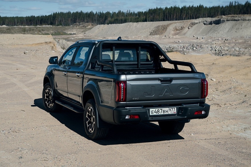 Флагманский пикап JAC T9 в России: теперь с дизелем, цена известна