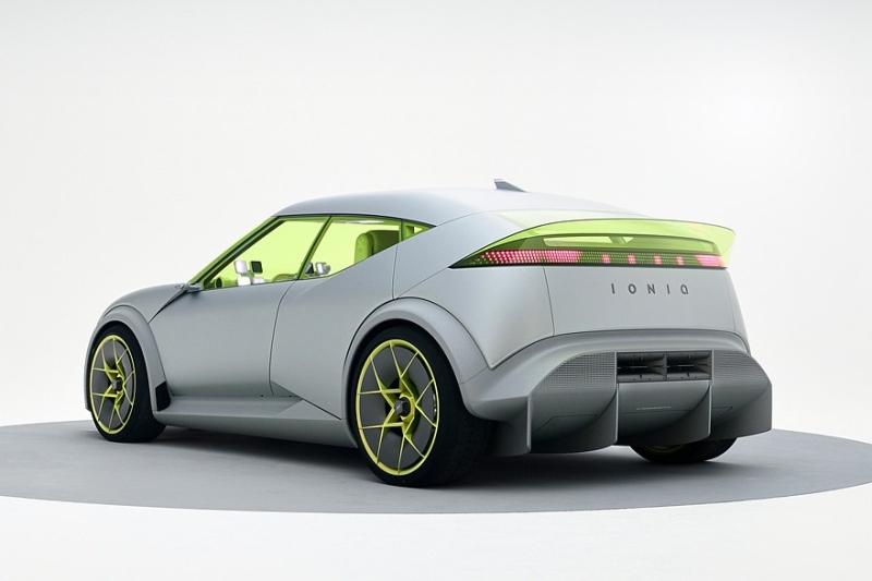 Hyundai анонсировала россыпь новинок: бюджетник, пикап, седан и другие