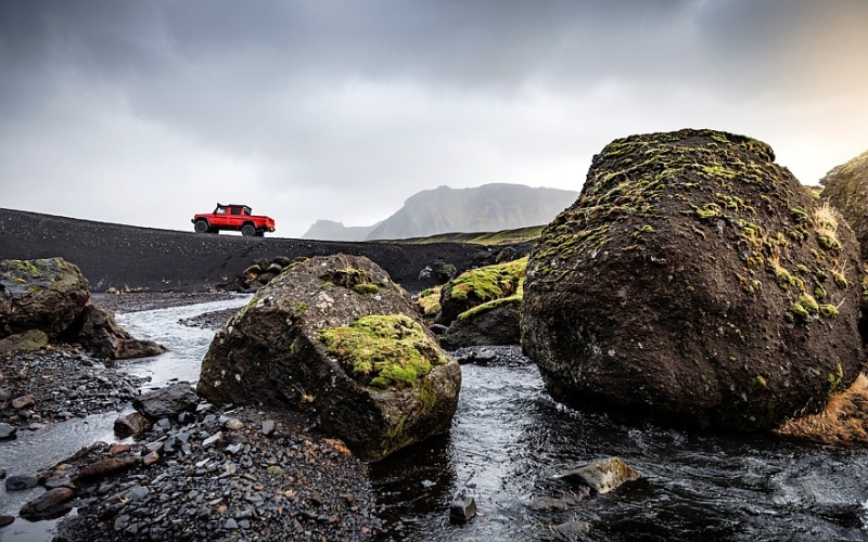 Ineos Grenadier с портальными мостами выходит на рынок: дорого, но желающих много