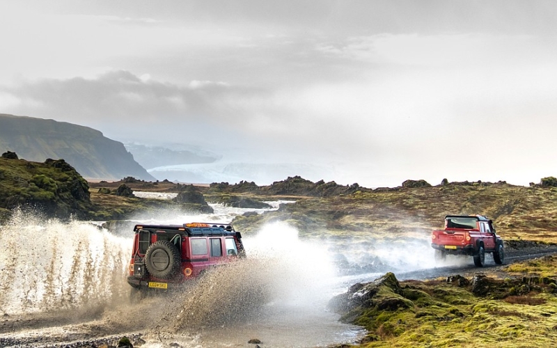 Ineos Grenadier с портальными мостами выходит на рынок: дорого, но желающих много