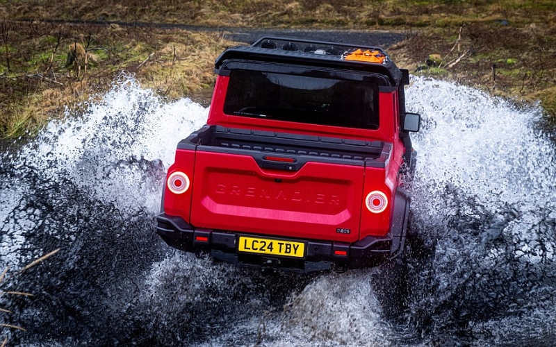 Ineos Grenadier с портальными мостами выходит на рынок: дорого, но желающих много