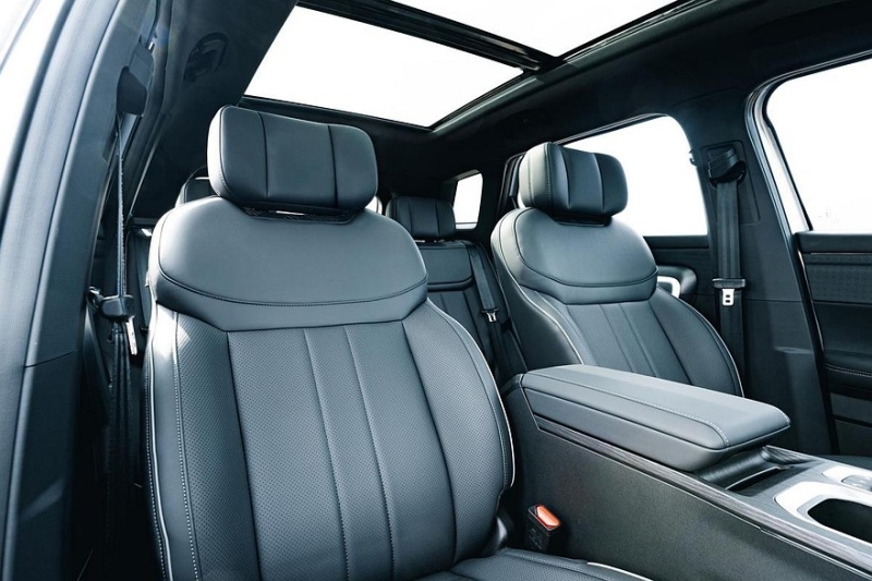 Jaecoo J7 с дизайном в стиле Range Rover Evoque и новым мотором: цены в России