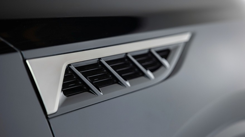 Какие времена, такой и спорт: Infiniti QX80 обзавёлся в США версией Sport и подорожал