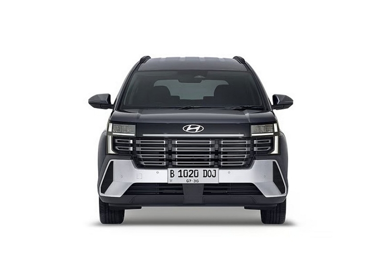 Компактвэн Hyundai Stargazer и его кросс-версия стали брутальнее после рестайлинга