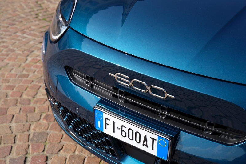 Кроссовер Fiat 600: теперь и чисто бензиновая версия с механикой