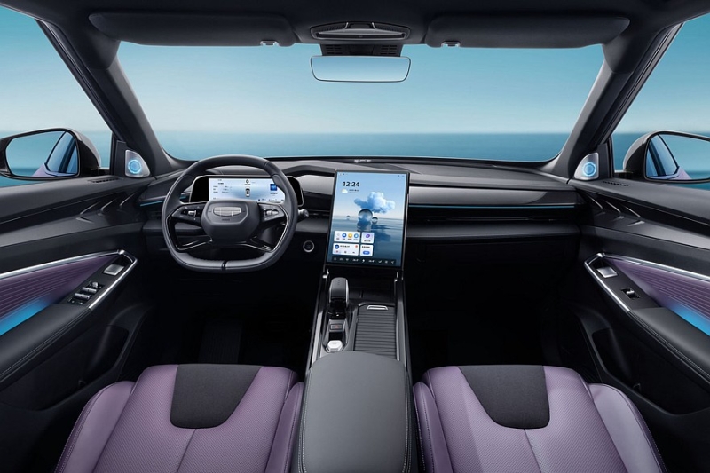 Кроссовер Geely Cityray преобразился снаружи и внутри