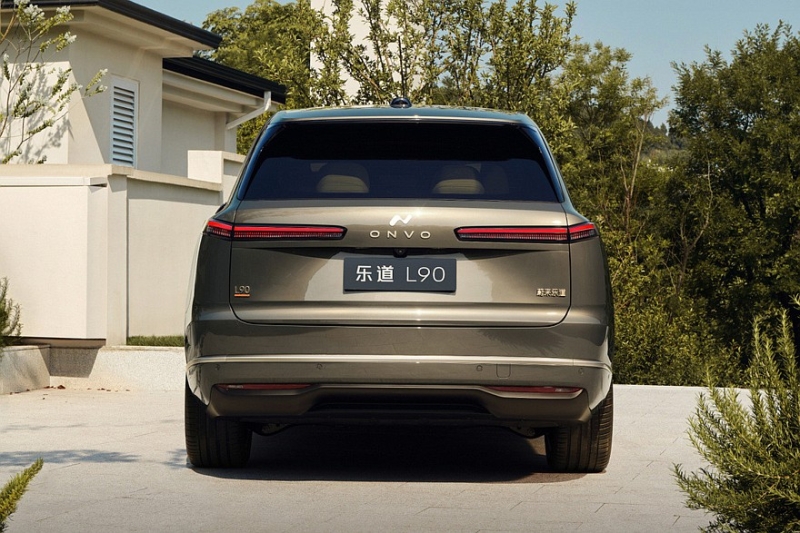 Кроссовер Onvo L90 от Nio доступен к заказу: необычный багажник спереди и богатое оснащение