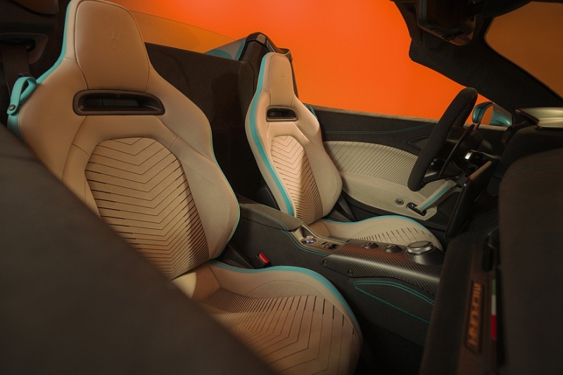 Maserati MCPura: роль нового суперкара исполнил MC20 с поправками во внешности и салоне