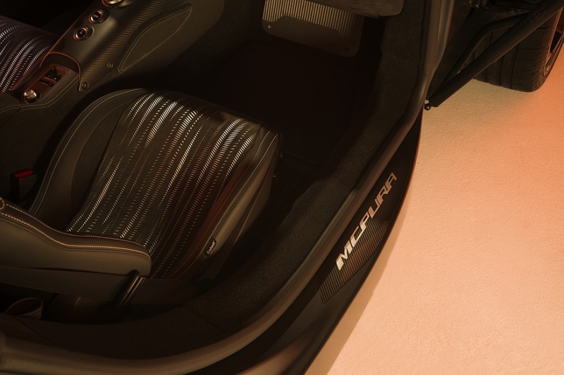 Maserati MCPura: роль нового суперкара исполнил MC20 с поправками во внешности и салоне