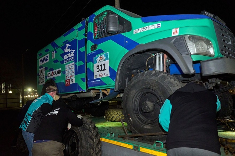Навигационные ловушки и скоростной пролог: в Калмыкии стартовала баха «Великая степь»