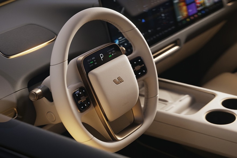 Новый кроссовер Li i8 готовится к старту продаж: рассекречен интерьер