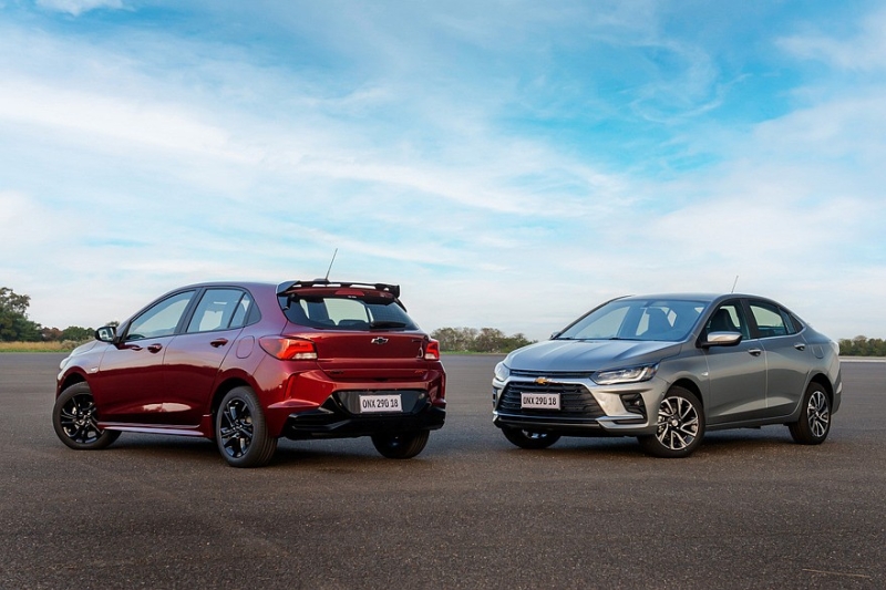 Обновлённый Chevrolet Onix: «живые» фото, подешевевшая база и другие уточнения