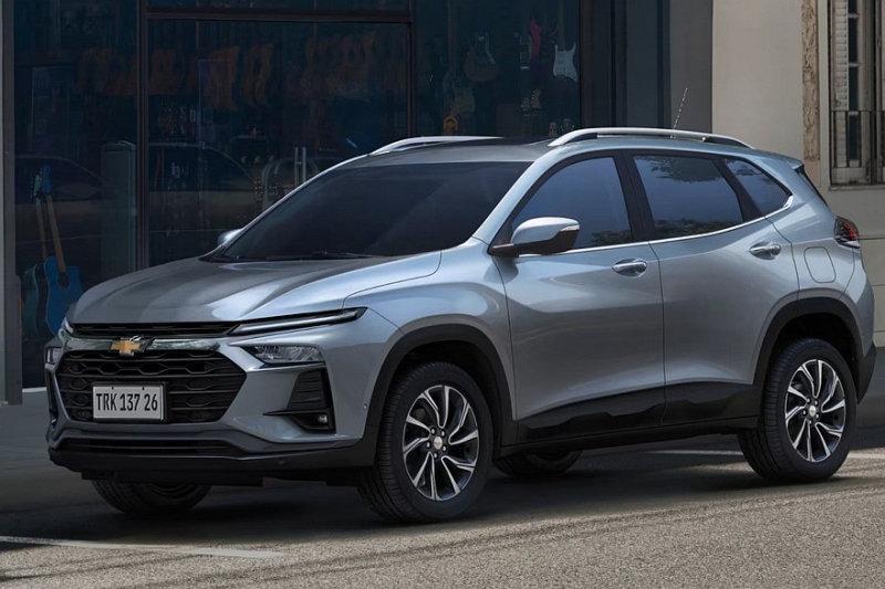 Обновлённый Chevrolet Tracker выходит на рынок: модный дизайн и два мотора