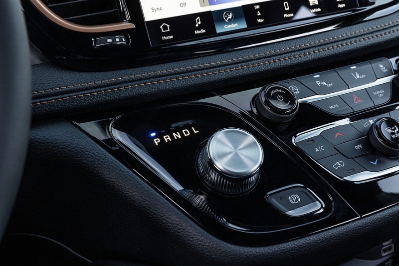 Обновлённый минивэн Chrysler Pacifica предложен с прежним мотором V6