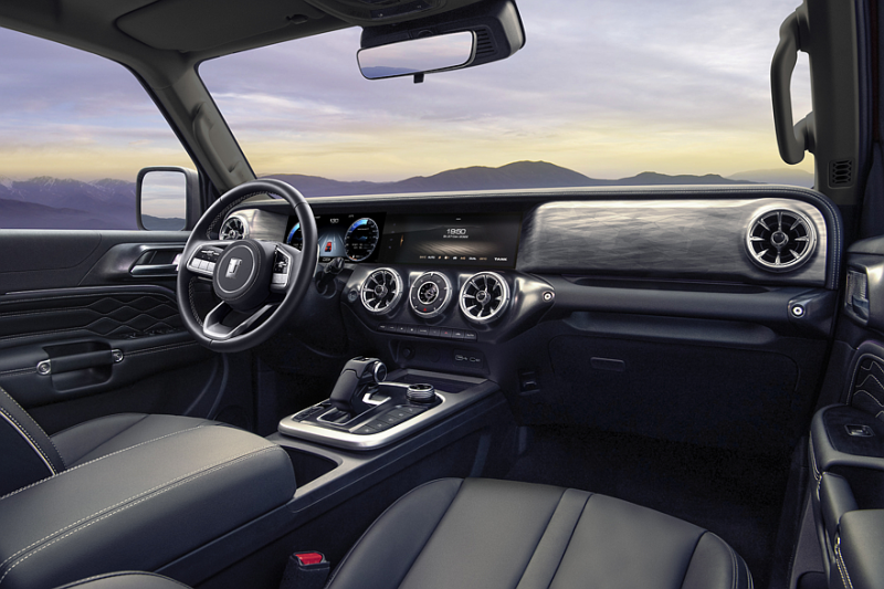 Обновлённый внедорожник Tank 300 выходит на российский рынок, цены известны