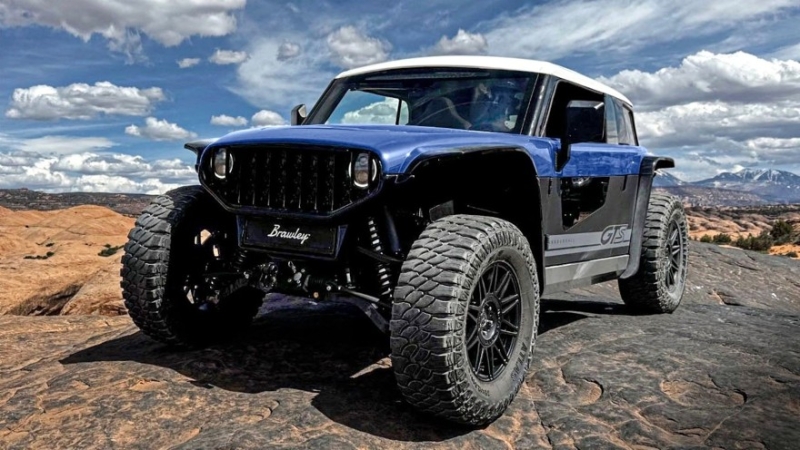 Похожий на Jeep американский вездеход Vanderhall Brawley наконец-то вышел на рынок